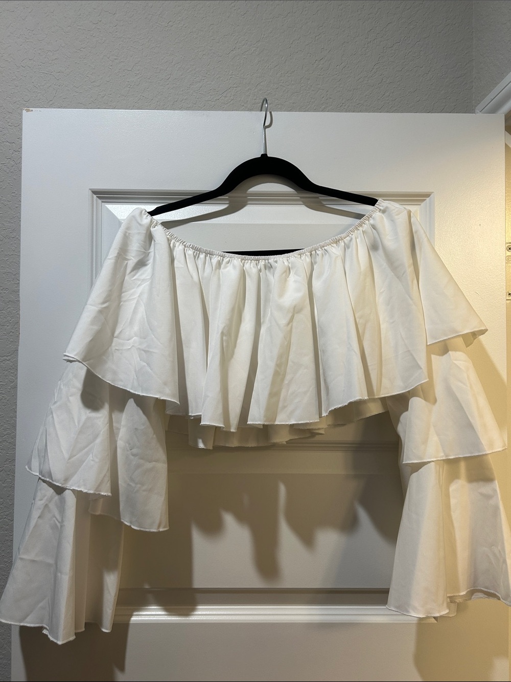 SHEIN White Off-Shoulder Tiered Ruffle Crop Top